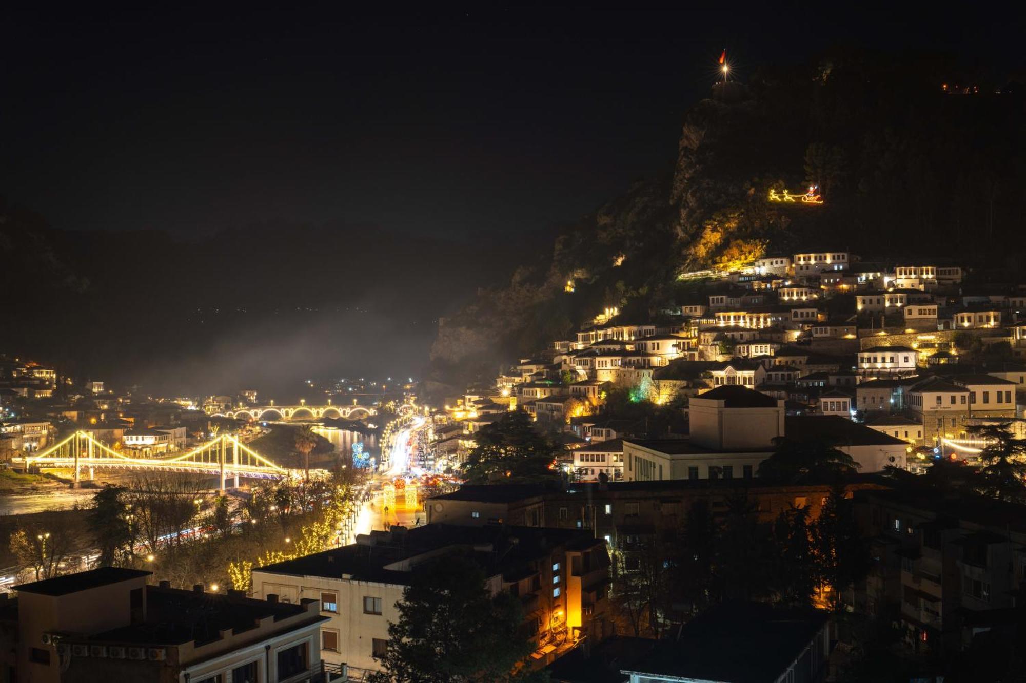 Merko Hotel Berat Exterior foto